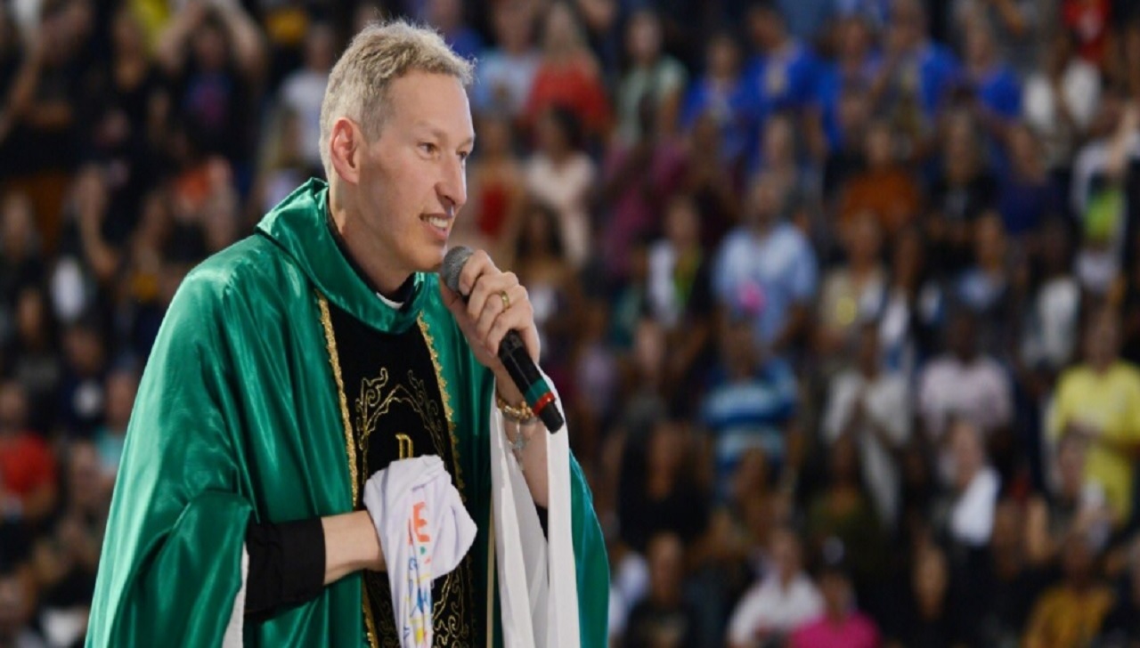 Padre Marcelo Rossi fala sobre BO: 'Bíblia e oração'