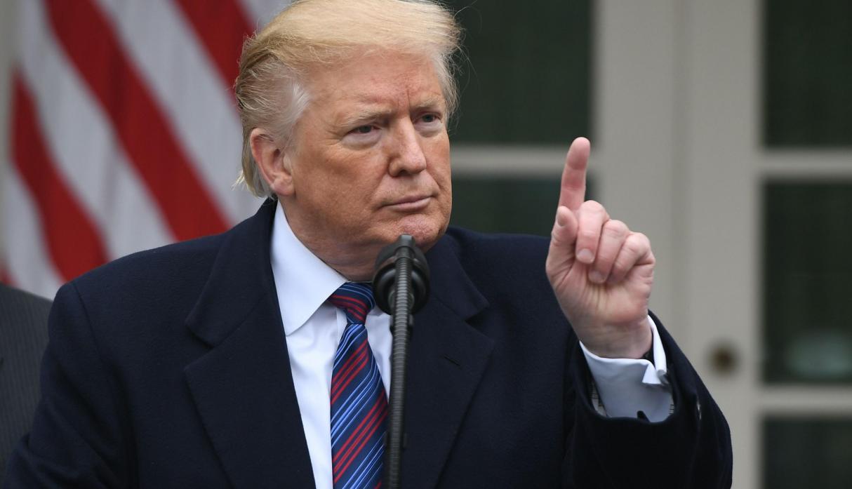 El Congreso condena actitudes racistas de Donald Trump contra cuatro mujeres