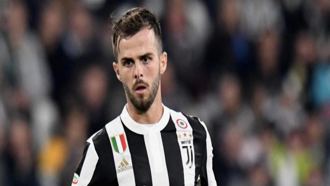 Juventus, Pjanic: 'Con le qualità di Maurizio Sarri ci si divertirà molto'