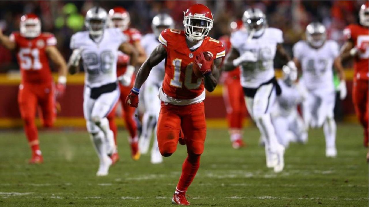 Kansas City Chiefs mentioned as looking to trade Tyreek Hill