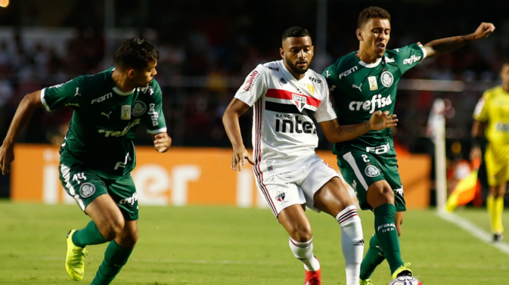 São Paulo recebe Chape buscando subir na tabela