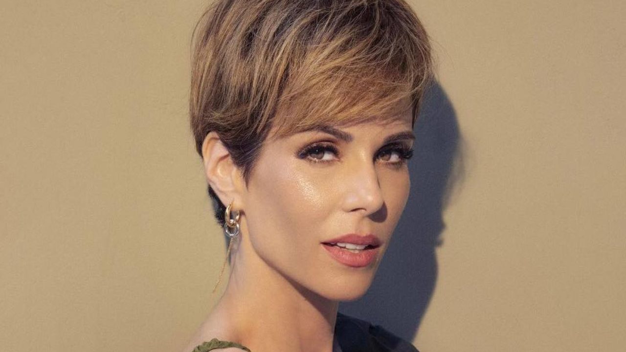 Ana Furtado aparece com tênis de R$ 3 mil em Nova Iorque