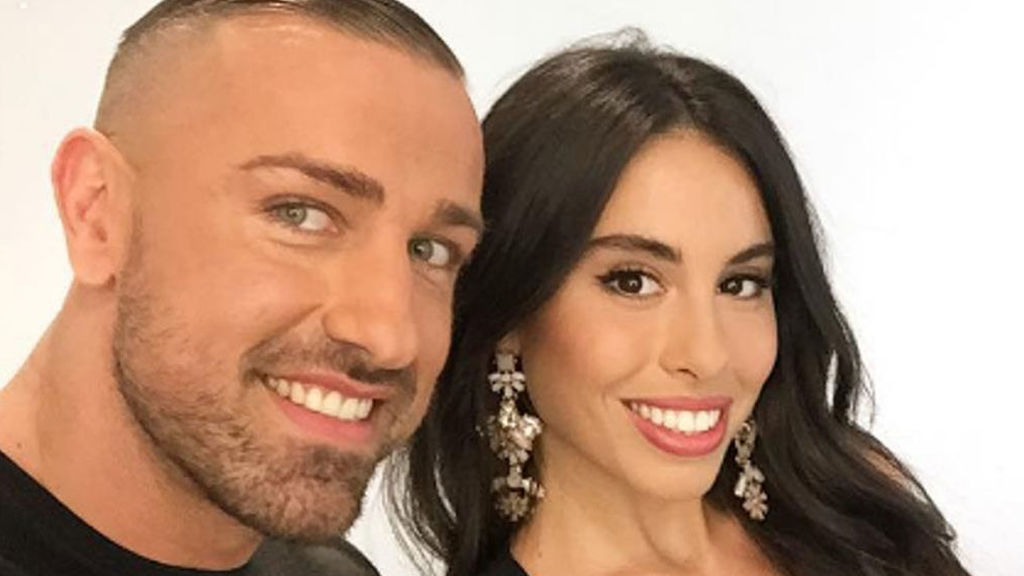 Macarena, novia de Rafa Mora, le defiende y afirma que en Cazamariposas no le ayudaron