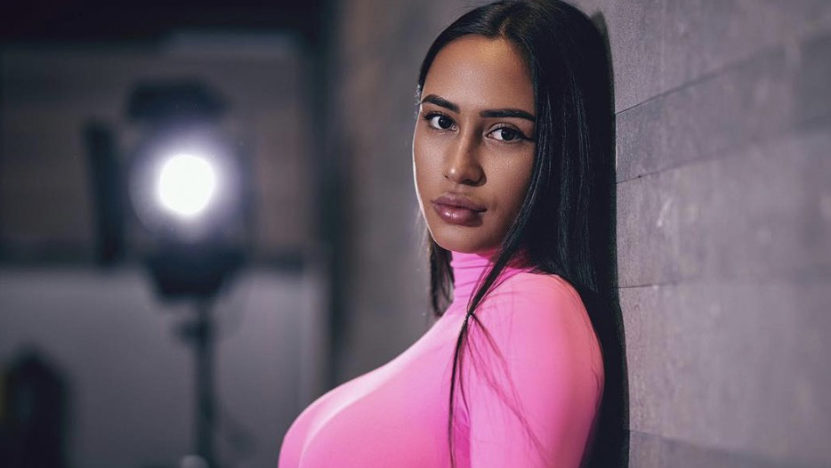 LVDCB : Selon Aqababe, Astrid Nelsia serait au casting