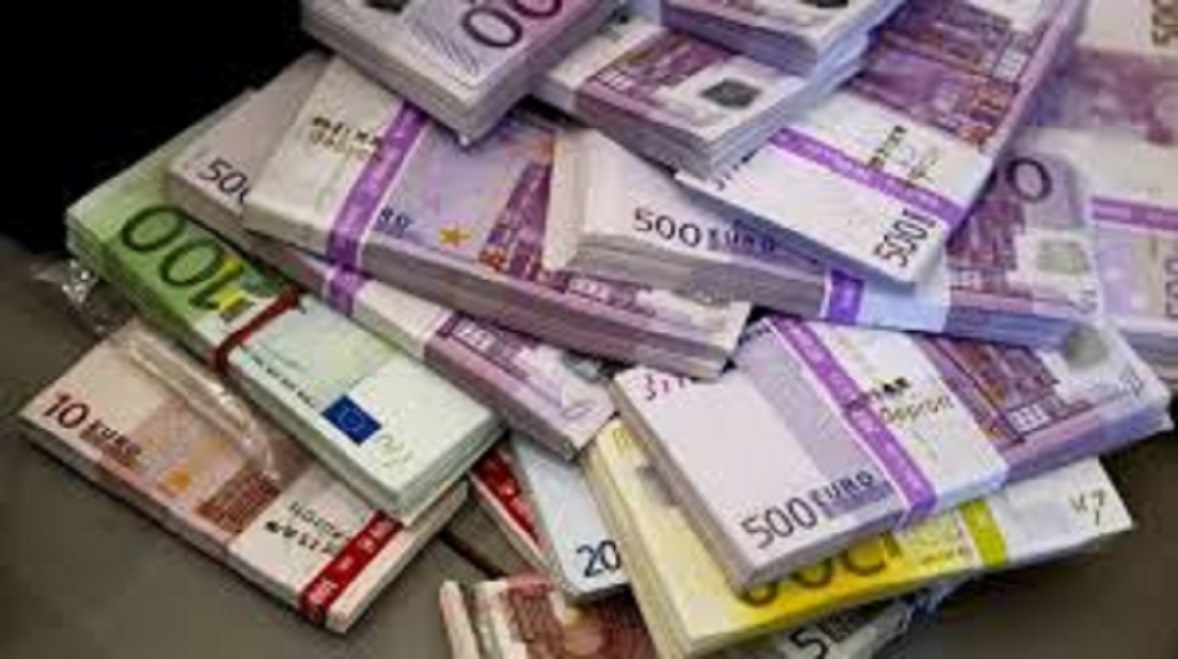 Un homme reçoit 177 000 euros par erreur et prend la fuite