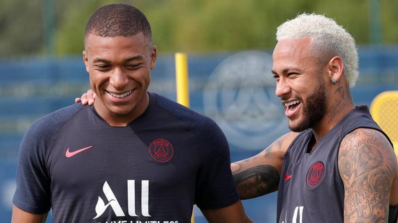 Mercato PSG : la 'guerre est lancée' pour le duo Neymar - Mbappé