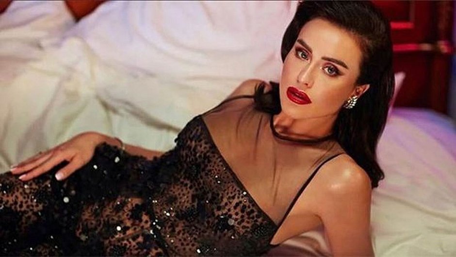 Ex-coelhinha da Playboy morre após realizar detox caseiro