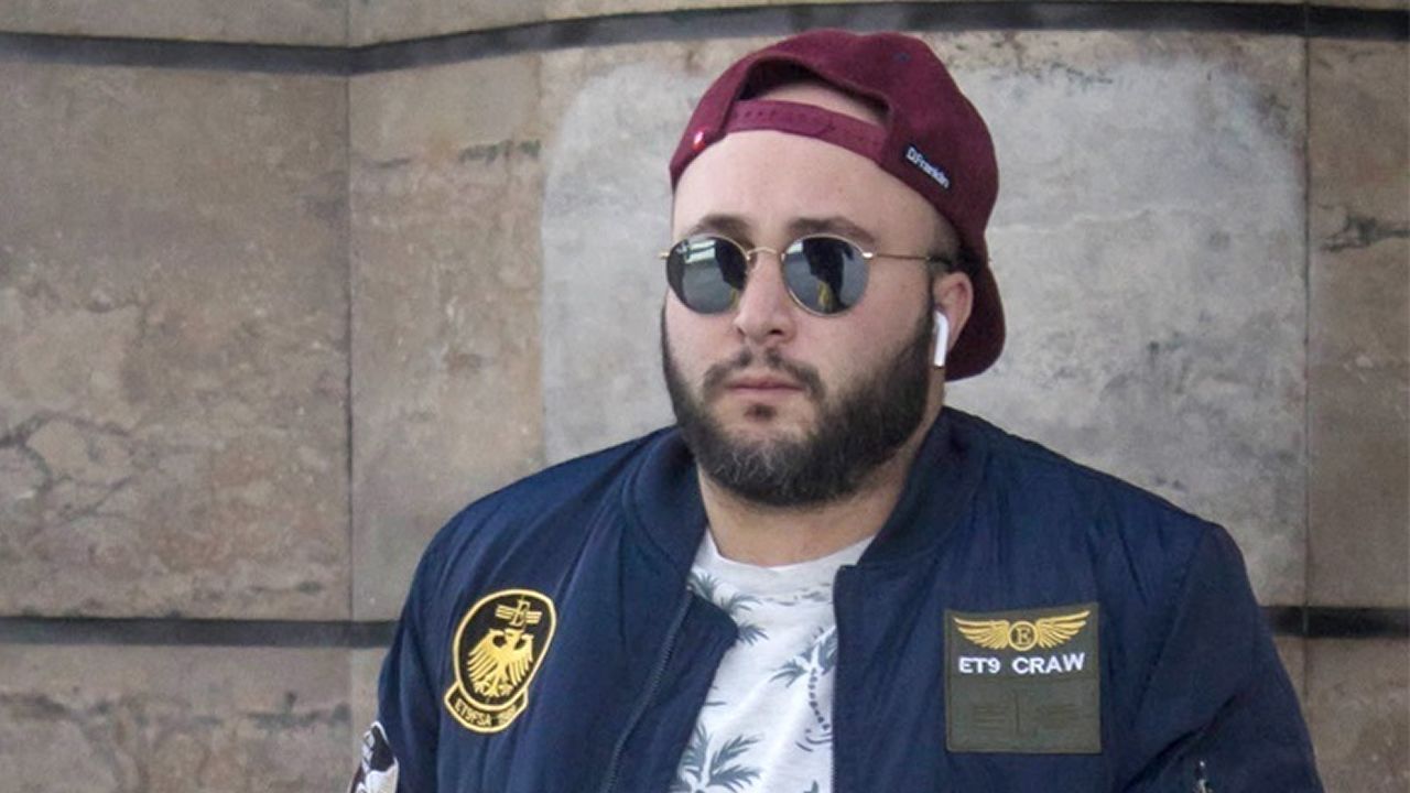 Kiko Rivera no realiza su actuación en Tuilla por un coche que no le dejaba pasar