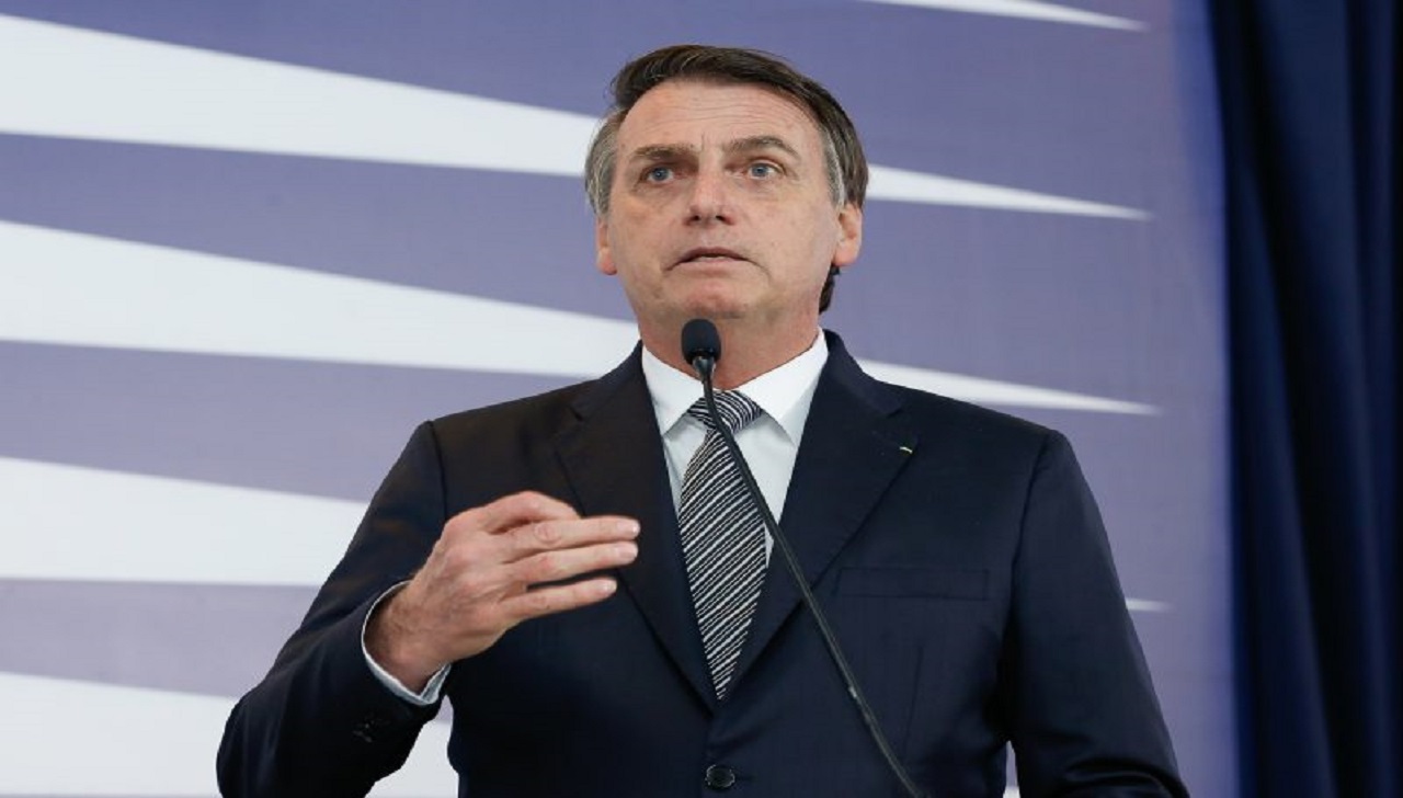 Jair comenta sequestro de ônibus no Rio e diz que não se deve ter pena de criminosos