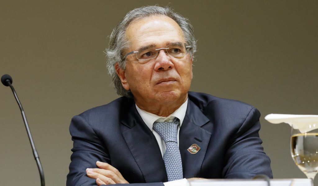Sérgio Moro blindou Paulo Guedes durante investigações da Lava Jato, diz jornal