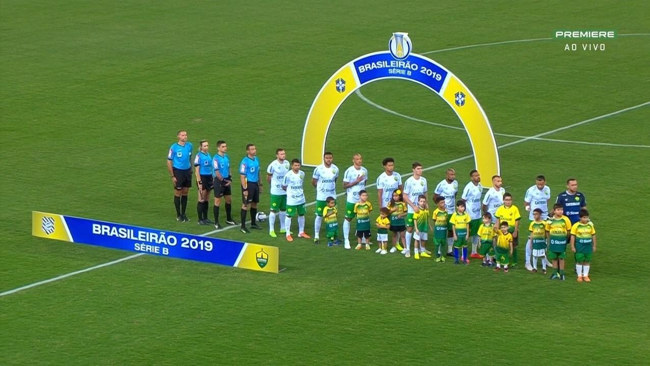 Por salários atrasados, jogadores não entra em campo e time perde por WO