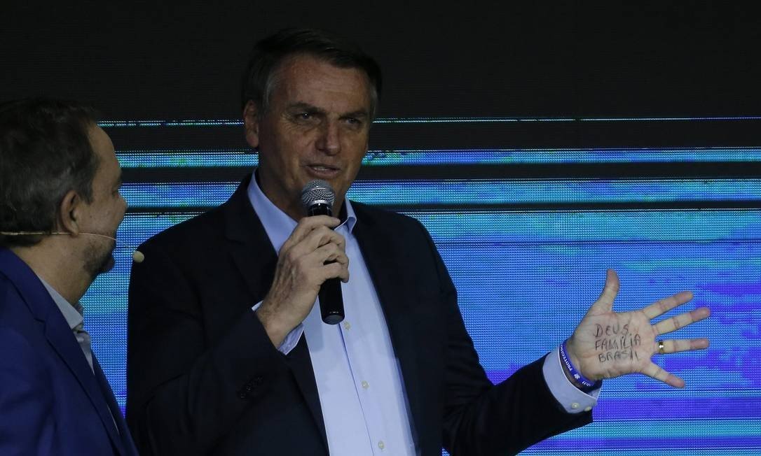 O presidente Bolsonaro reafirmou que a maior suspeita são das ONGs