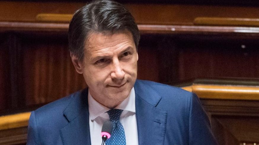 Crisi di governo, l'incoerenza di Salvini accusato da Conte