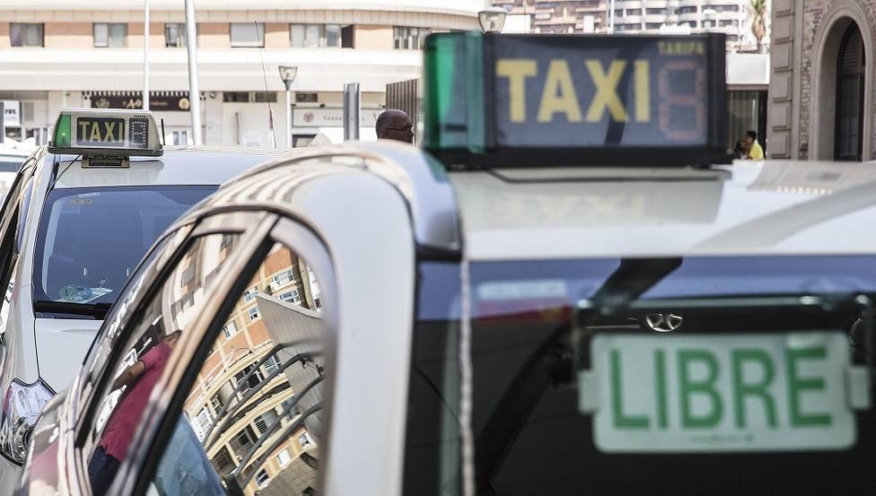 Un taxista atropella a su mujer en Menorca y se da a la fuga