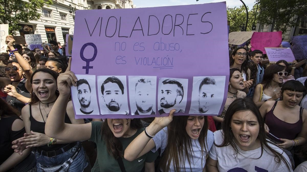 Un ultraderechista es acusado de difundir imágenes de la violación de 'La Manada'