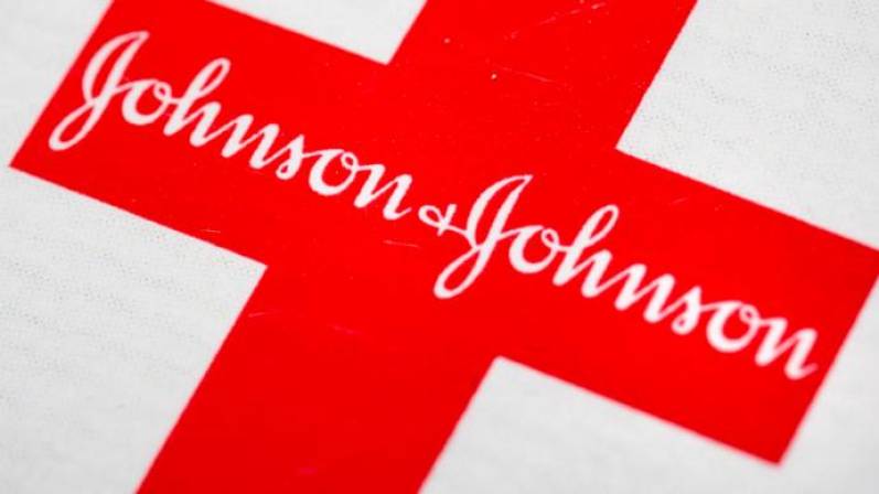 Johnson & Johnson es condenada a pagar 515 millones de euros por la crisis de opioides