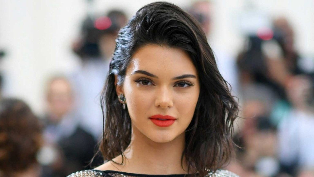 Kendall Jenner, acusada de apropiación cultural por su nuevo peinado