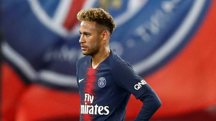Quedarse en PSG o irse al Real Madrid serían las opciones de Neymar si no vuelve al Barça