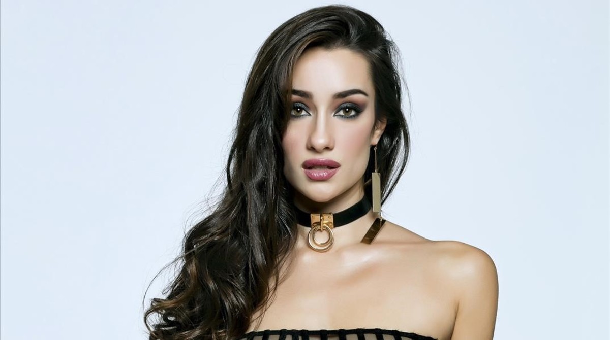 Adara Molinero, de 'GH' , aclara que no ha roto con Hugo