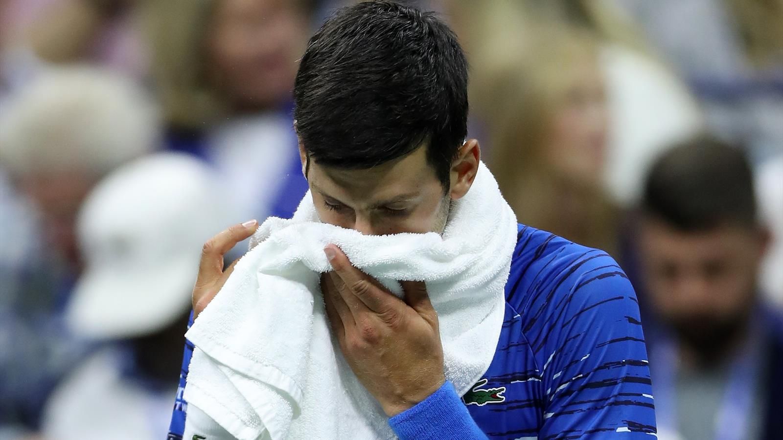 Djokovic abandona el US Open tras lesionarse ante Wawrinka