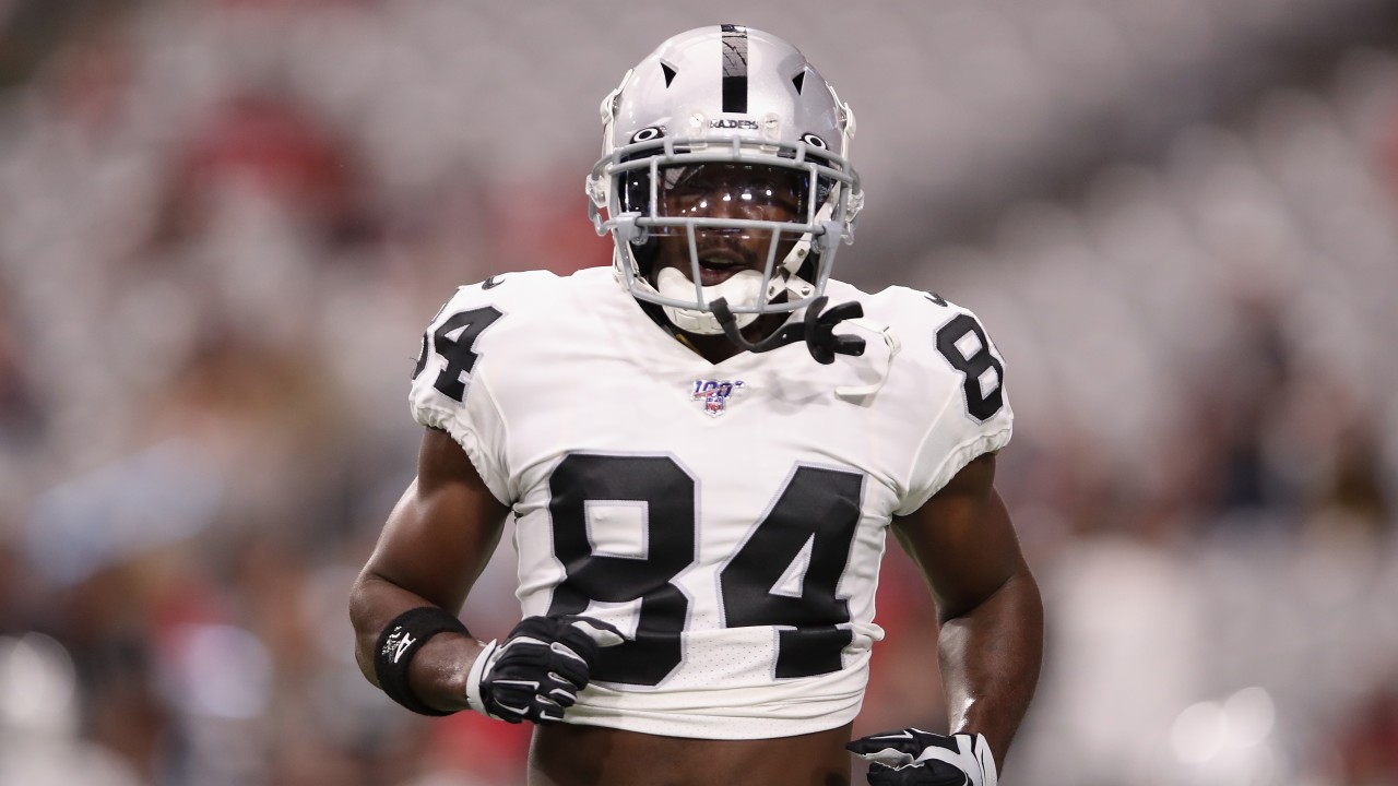 Ex-Patriots players offer contrasting views on Antonio Brown signing by team