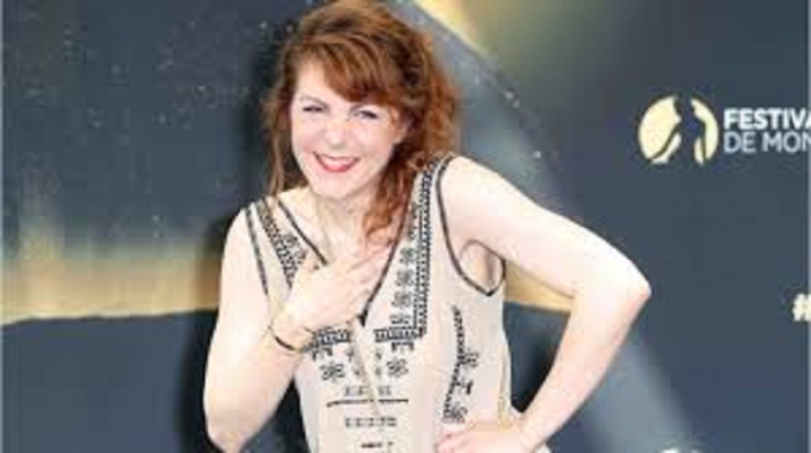 Scènes de ménage : Anne-Elisabeth Blateau agresse une femme pompier