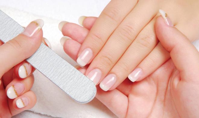 7 pasos a seguir para lograr tener unas manos preciosas con la manicura