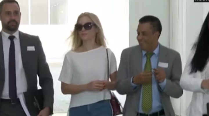 Najila ironiza Neymar após depoimento à polícia: 'igual no futebol: driblando e caindo'