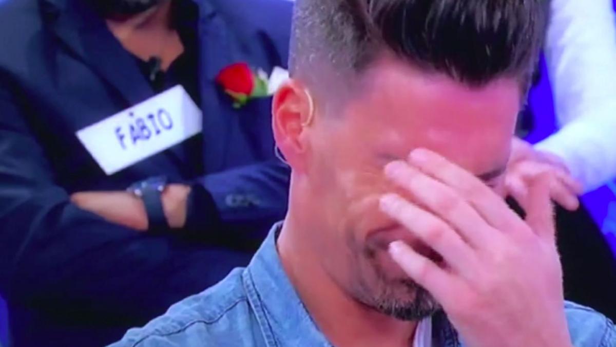 Uomini e Donne, anticipazioni 13 marzo Marco piange, è in crisi con Carlotta