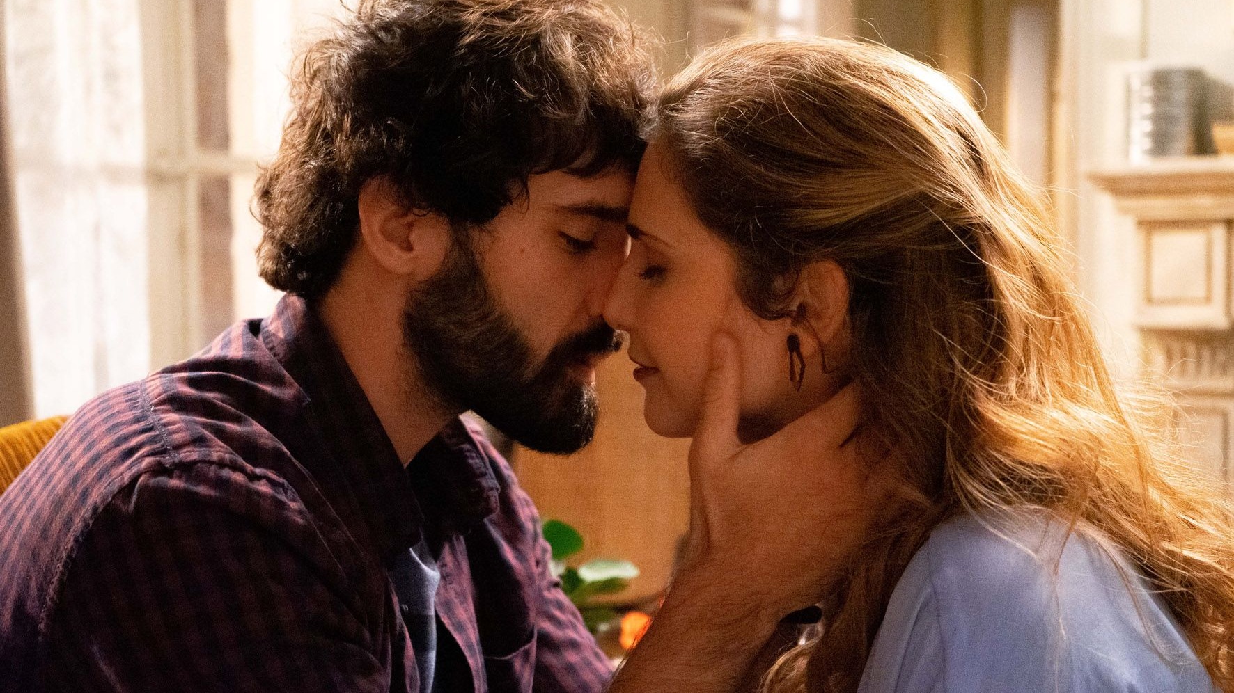 Un altro domani, trama dell'episodio finale Carmen uccide Victor, Julia sceglie Tirso Un altro domani, trama dell'episodio finale Carmen uccide Victor, Julia sceglie Tirso