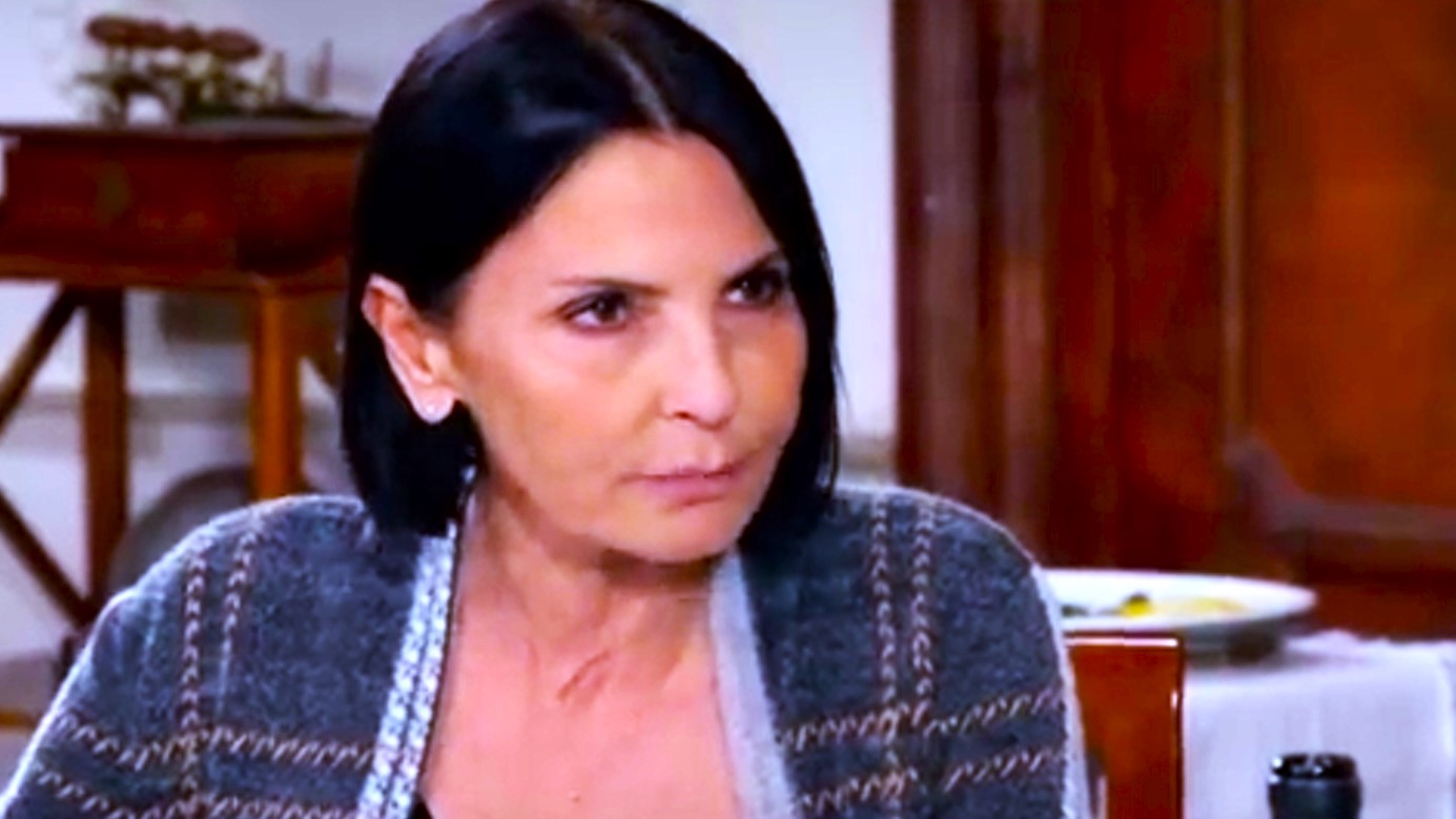 UPAS, trame di giugno: Marina torna a Napoli e decide di cacciare ...