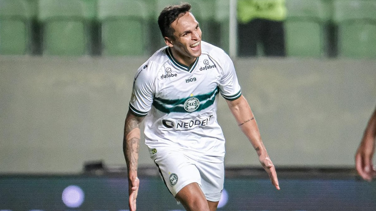 Palmeiras contrata o volante Mozart do Spartak Moscow